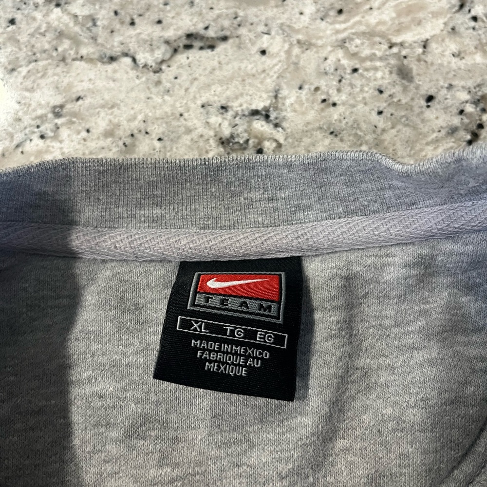 Vintage 90s Nike Centre Swoosh Gray Carolina Crewneck Sweater - Picture 4 of 6